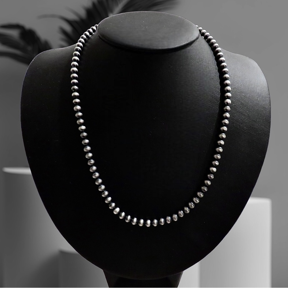 Navajo Pearl Style Sterling Silver Necklace 4mm 16” - Picture 2 of 9